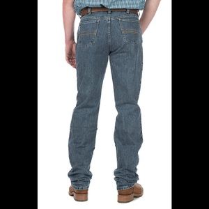 CINCH Blue Jeans. More than 1 available